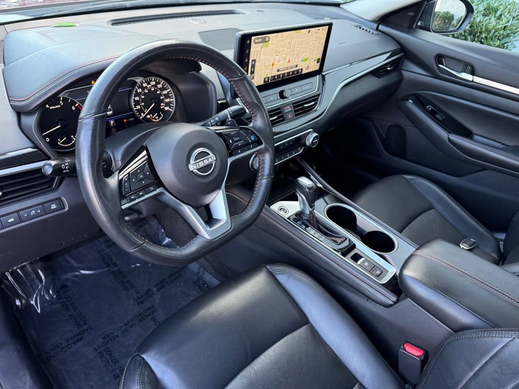 Used 2024 Nissan Altima 2.0 SR image 13