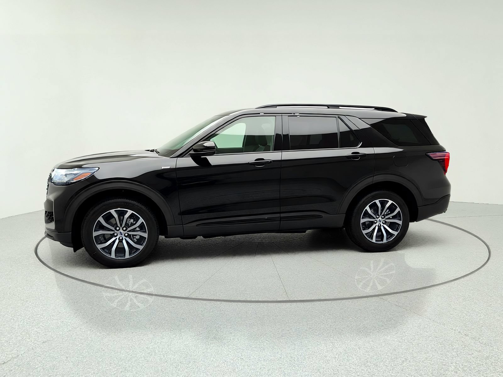 New 2026 Ford Explorer ST-Line AWD/4WD image 4