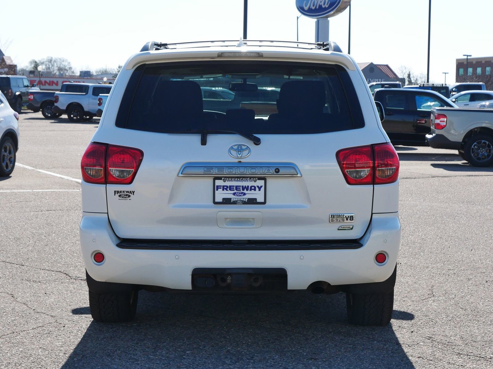 Used 2012 Toyota Sequoia Platinum AWD/4WD image 4