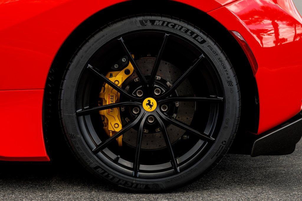 Used 2020 Ferrari 488 Pista Coupe image 13