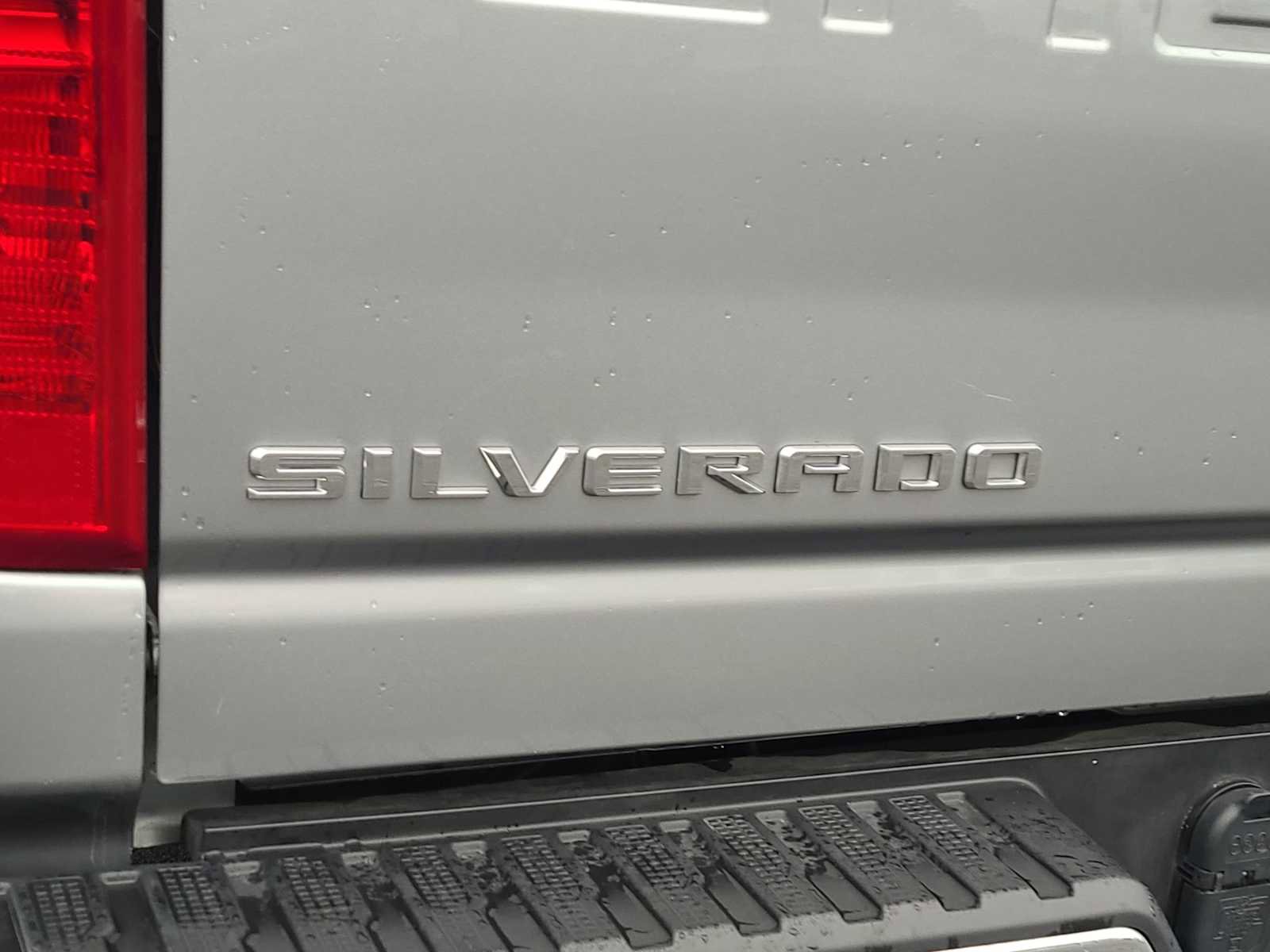Used 2025 Chevrolet Silverado 2500 LT w/ Convenience Package image 15