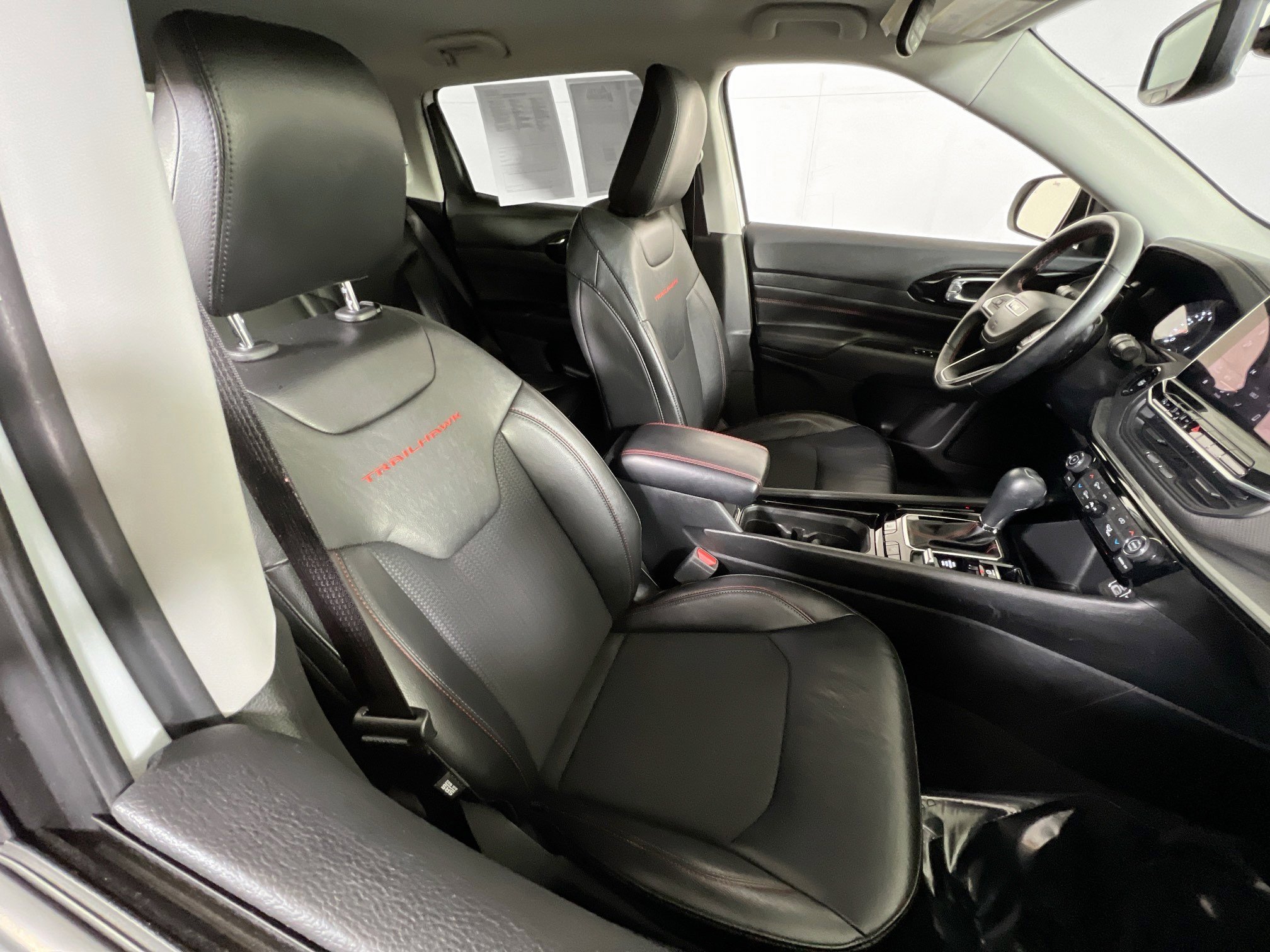 Used 2022 Jeep Compass Trailhawk w/ Trailhawk Convenience Group image 25