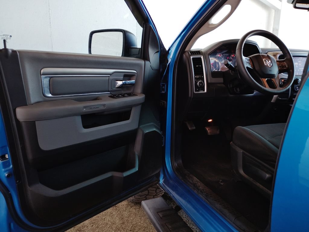 Used 2020 RAM 1500 Warlock w/ Electronics Group RWD image 18