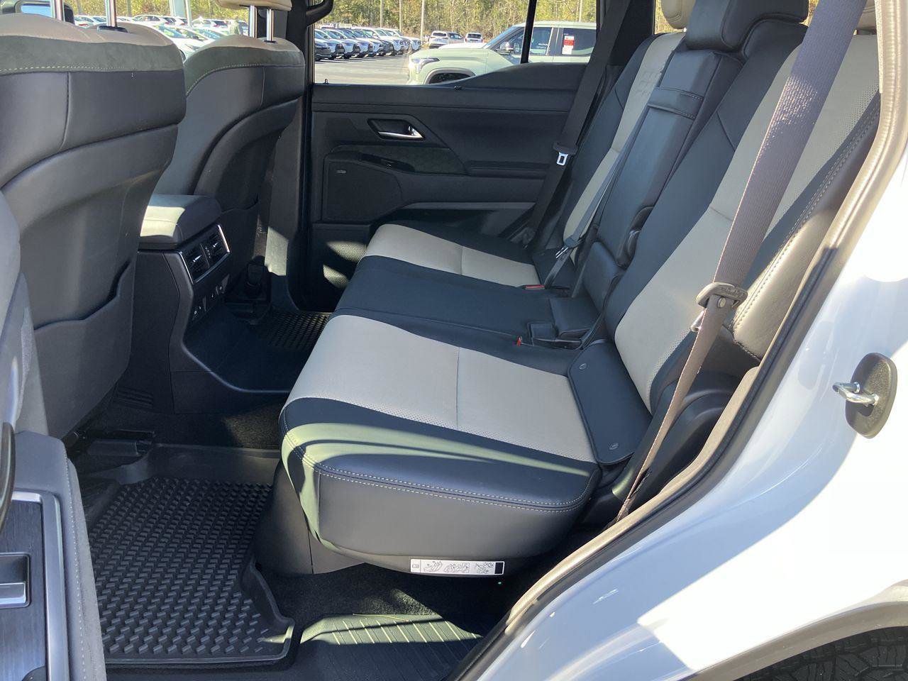 Used 2024 Lexus GX 550 550 Overtrail+ image 26