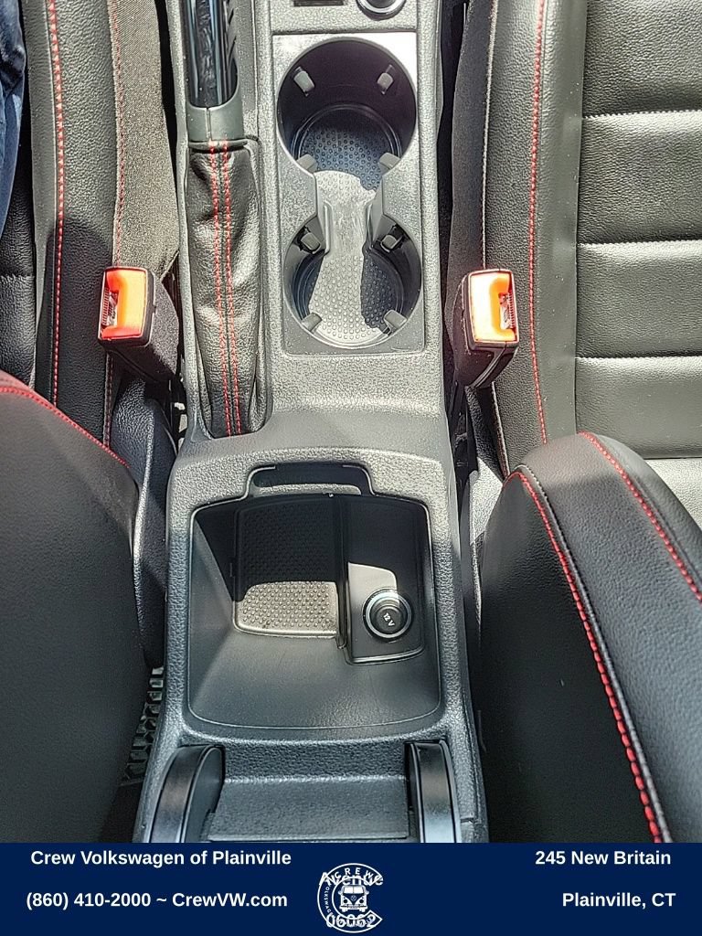Used 2018 Volkswagen GTI SE w/ SE Leather Package FWD image 11