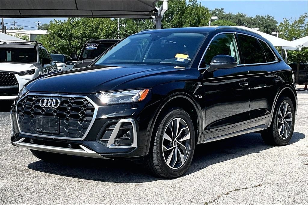 Used 2023 Audi Q5 2.0T Prestige w/ Prestige Package AWD/4WD image 2