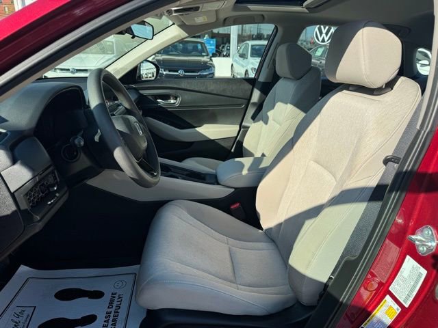 Used 2024 Honda Accord EX image 11