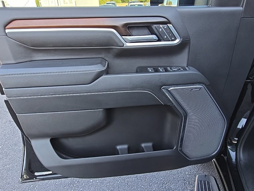 Used 2025 GMC Sierra 3500 Denali image 25