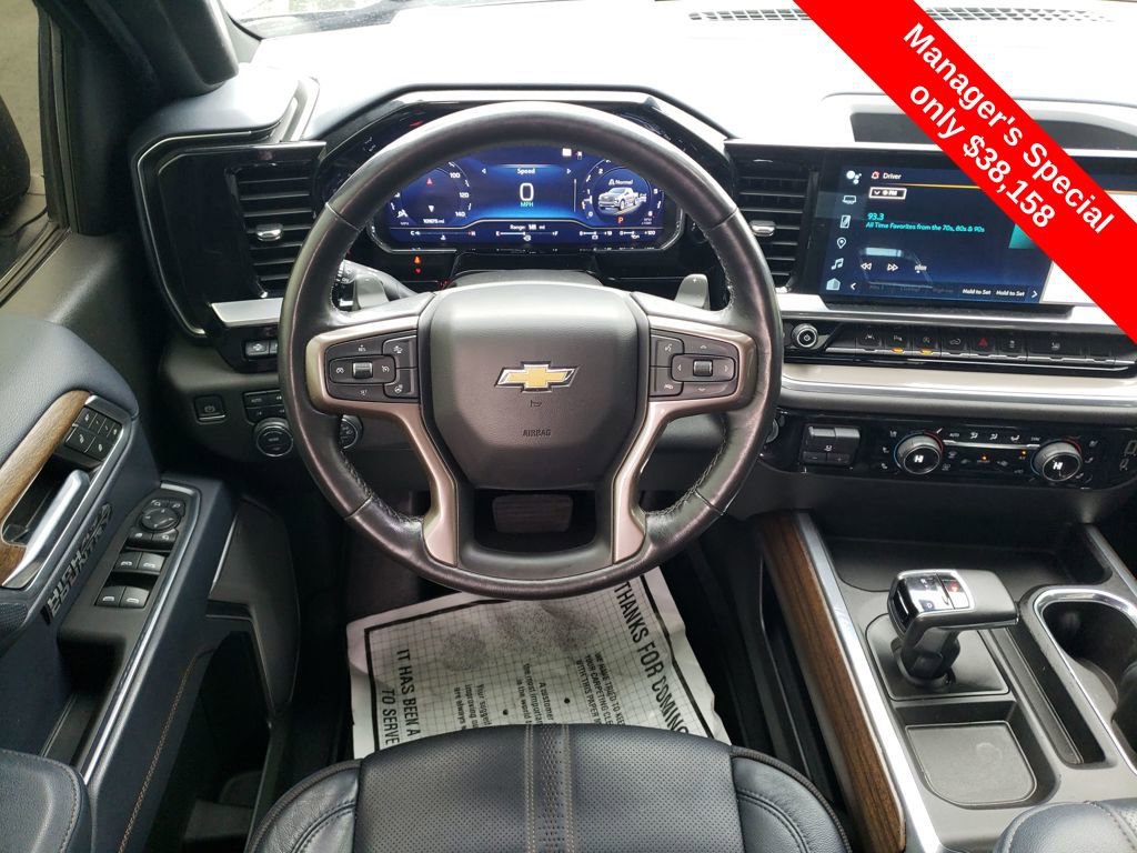 Used 2022 Chevrolet Silverado 1500 High Country w/ Technology Package AWD/4WD image 14