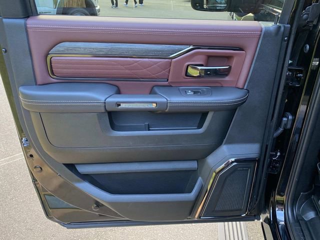 Used 2026 RAM 3500 Limited AWD/4WD image 10