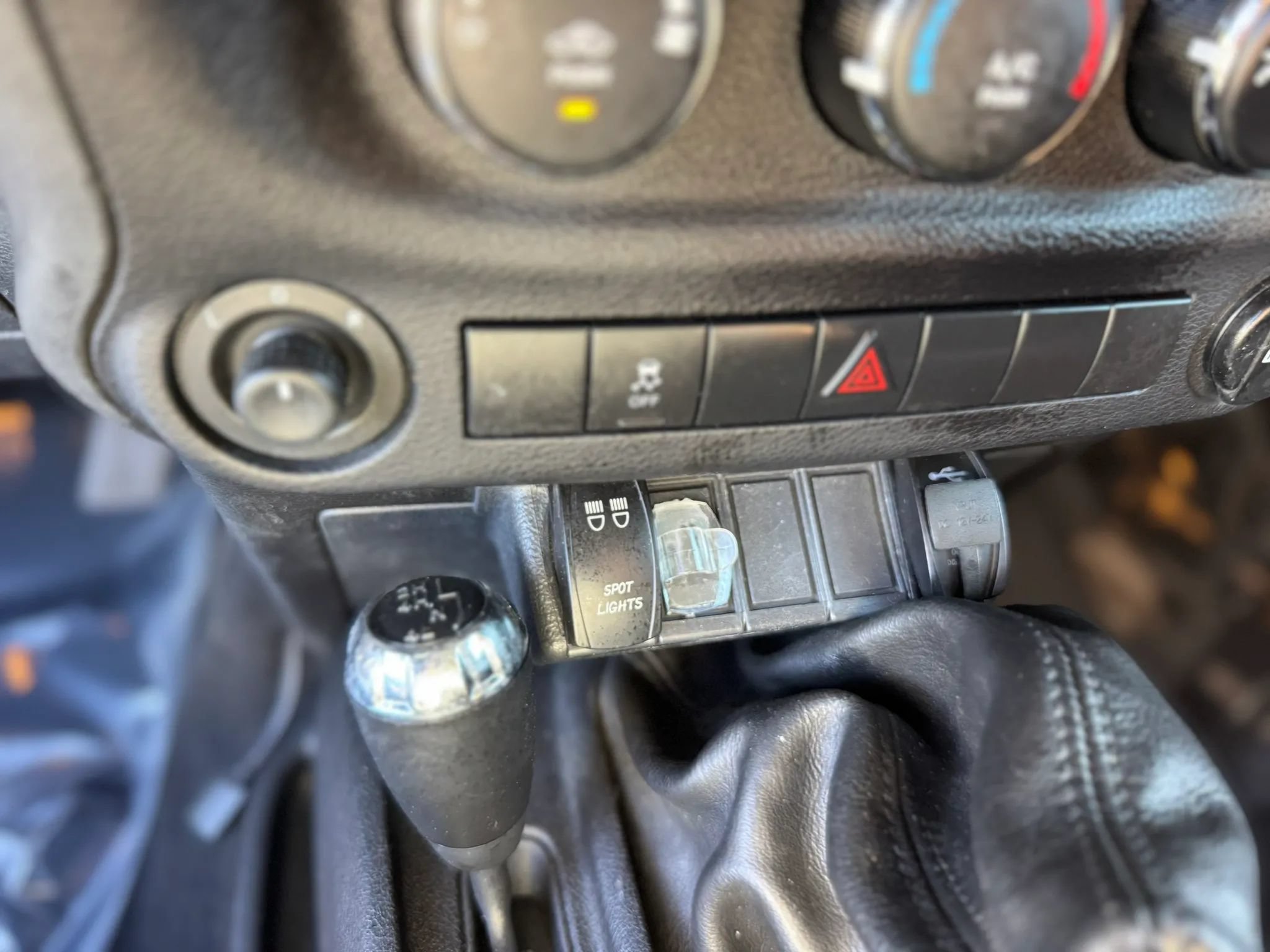 Used 2014 Jeep Wrangler Unlimited Sport w/ Quick Order Package 23S AWD/4WD image 20