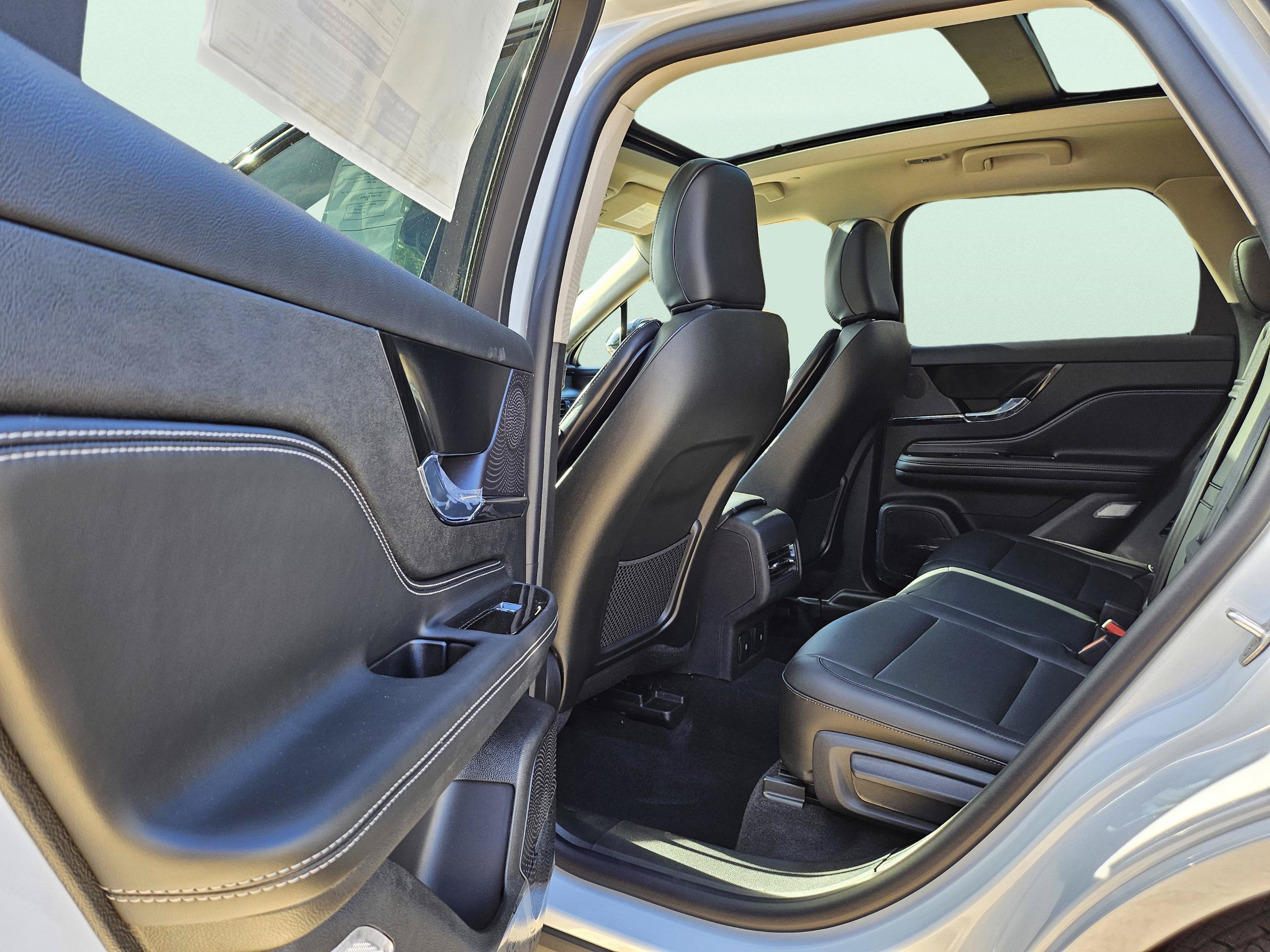 New 2026 Lincoln Corsair Premiere AWD/4WD image 24