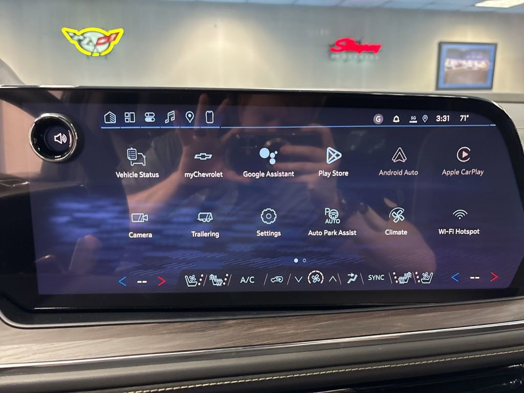 New 2026 Chevrolet Suburban Premier image 39