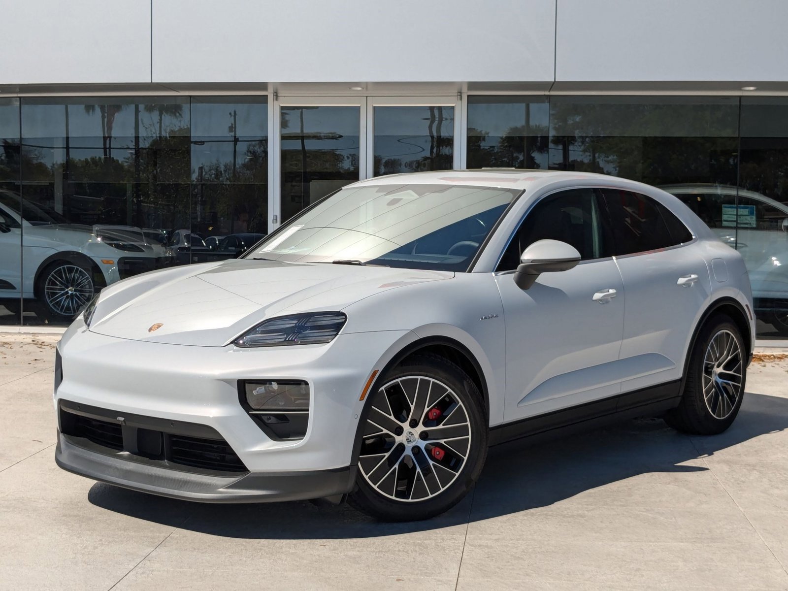 New 2025 Porsche Macan 4S Electric