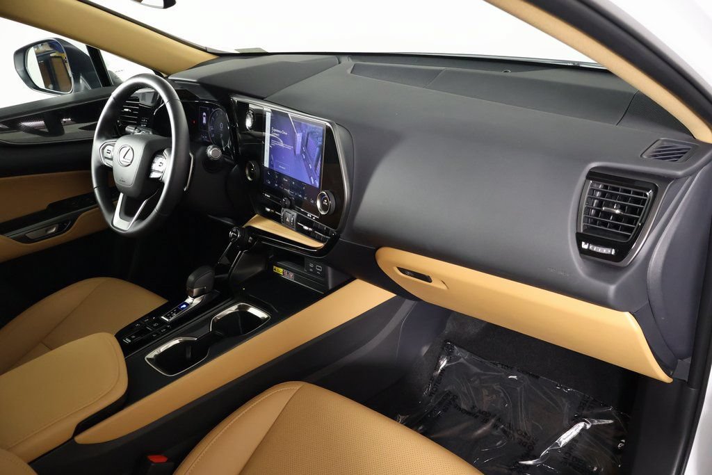 Certified 2026 Lexus NX 350 AWD w/ Accessory Package (2T) image 9