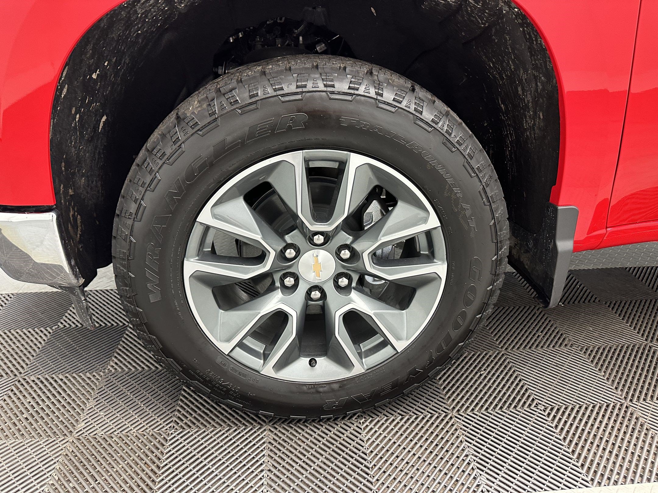 Certified 2026 Chevrolet Silverado 1500 LT AWD/4WD image 13