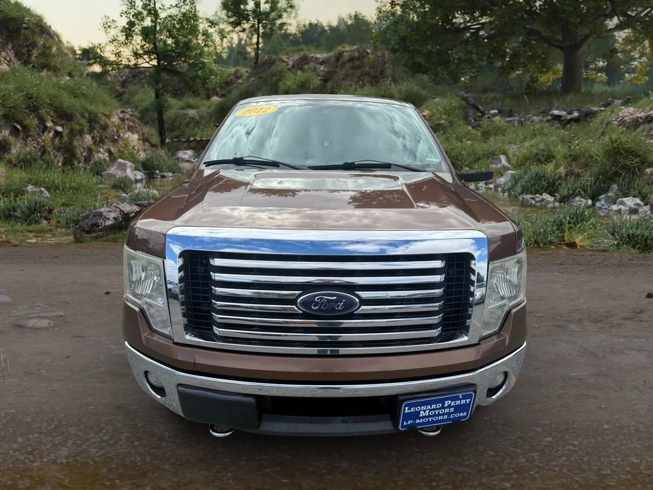 Used 2012 Ford F150 XLT w/ XLT Chrome Pkg image 2
