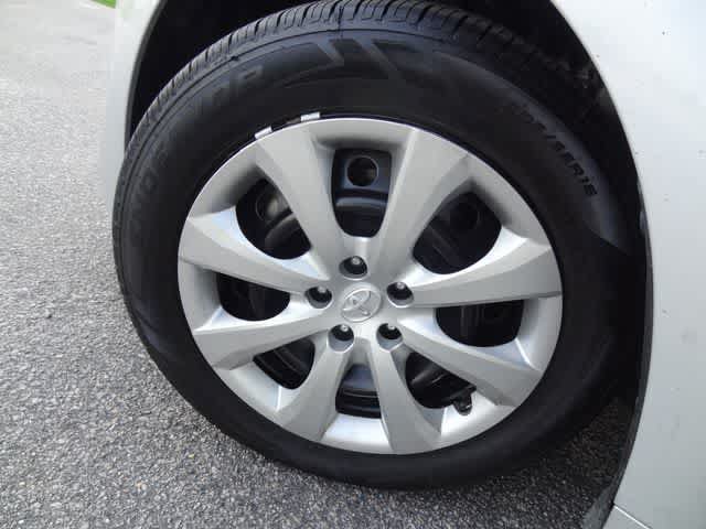 Certified 2024 Toyota Corolla LE FWD image 29