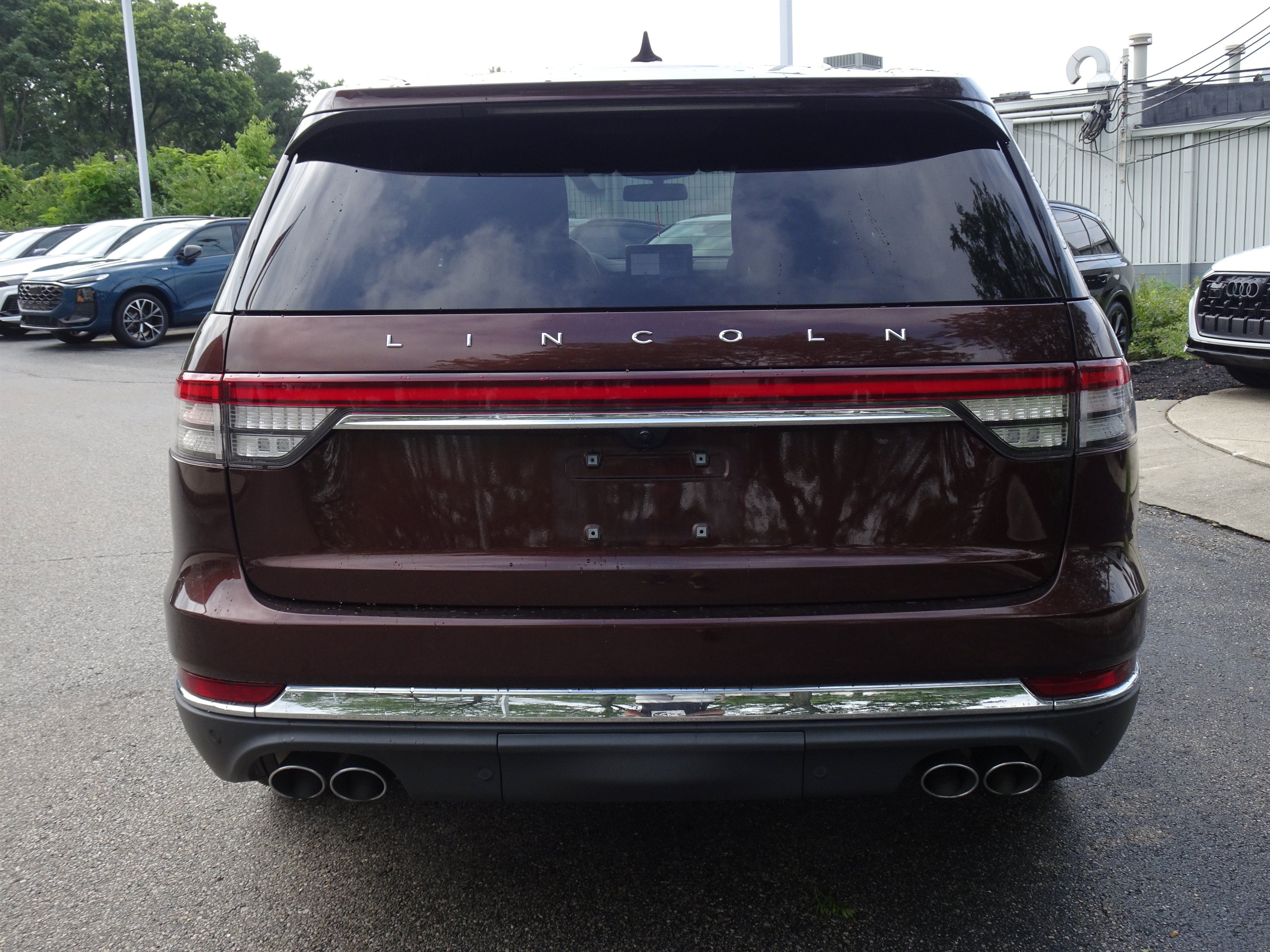 Used 2020 Lincoln Aviator Reserve w/ Equipment Group 201A AWD/4WD image 4