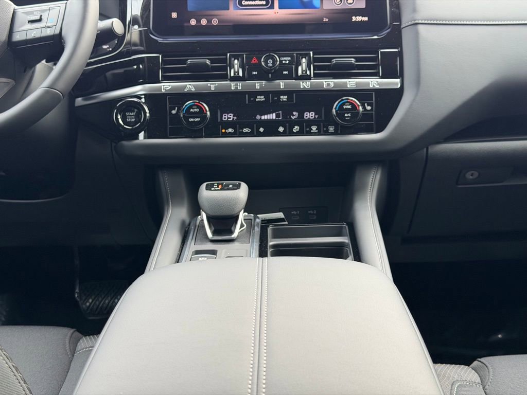 New 2026 Nissan Pathfinder SV image 28