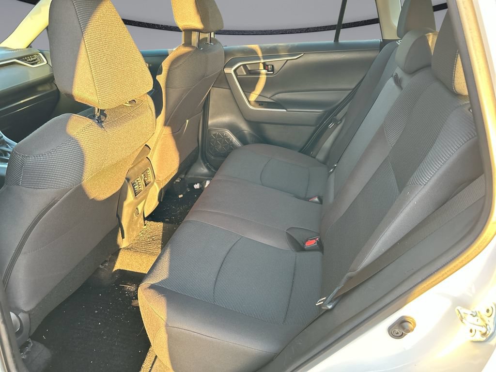Certified 2023 Toyota RAV4 LE FWD image 28