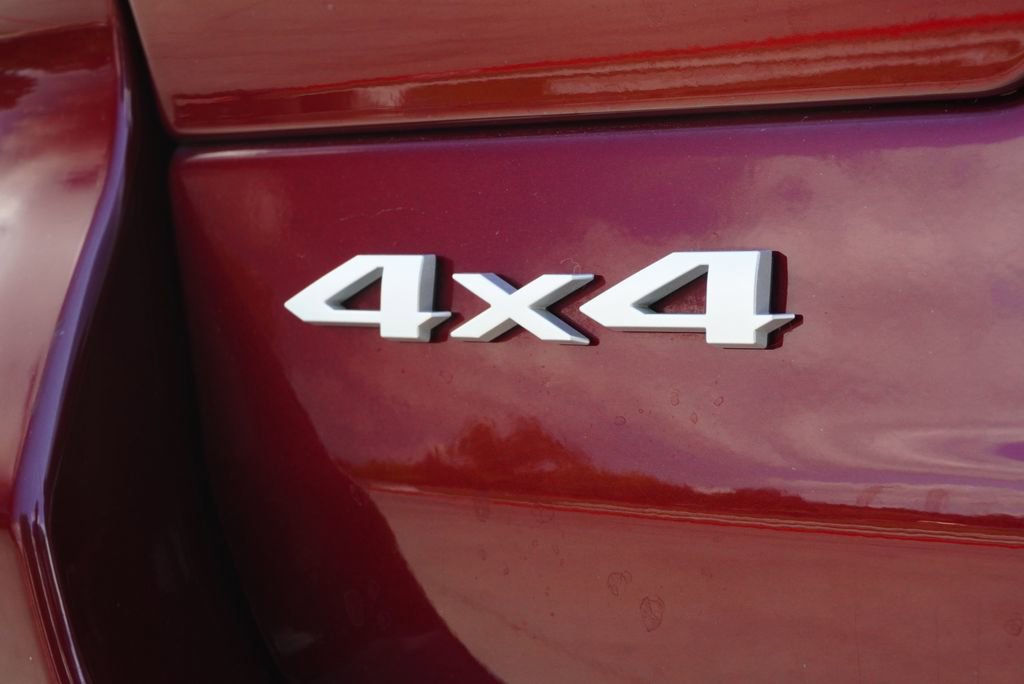 Used 2024 Jeep Grand Cherokee Overland AWD/4WD image 9