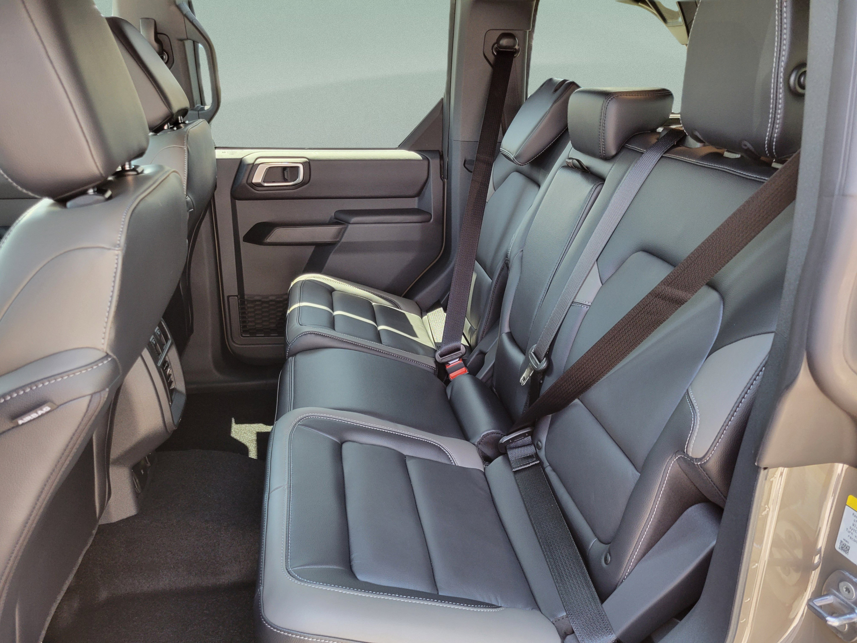 New 2026 Ford Bronco Outer Banks AWD/4WD image 13