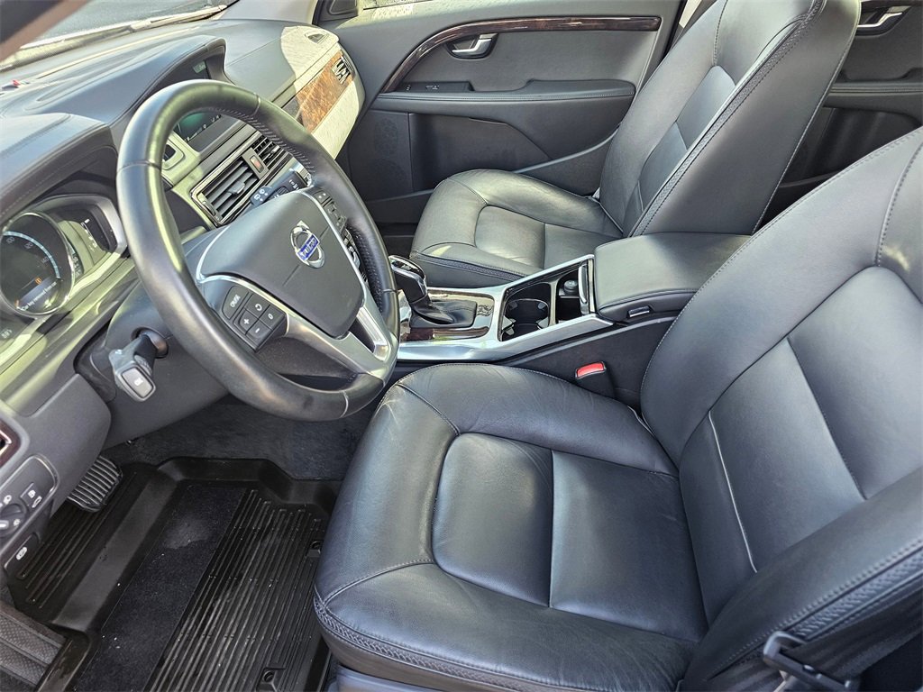 Used 2016 Volvo XC70 T5 Premier w/ Proximity Package image 16