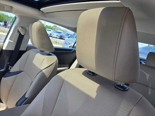 Used 2021 Lexus ES 300h w/ Premium Package FWD image 24