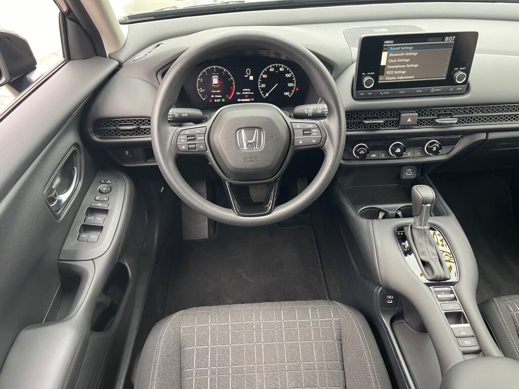 Certified 2024 Honda HR-V LX image 2