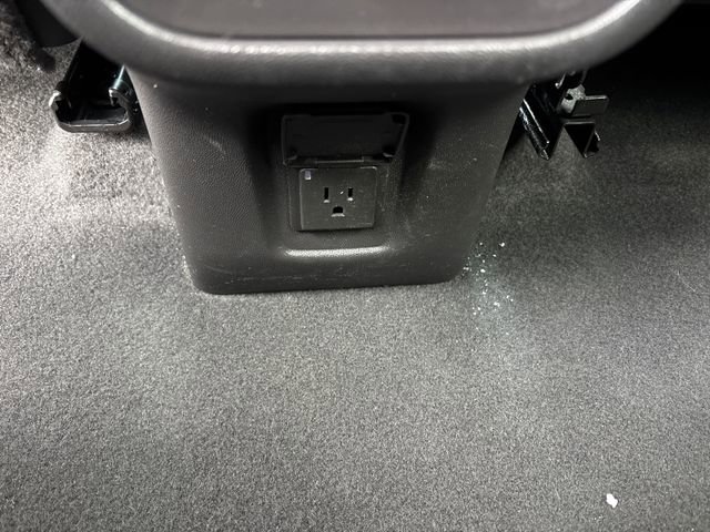 Used 2023 GMC Terrain Denali image 12