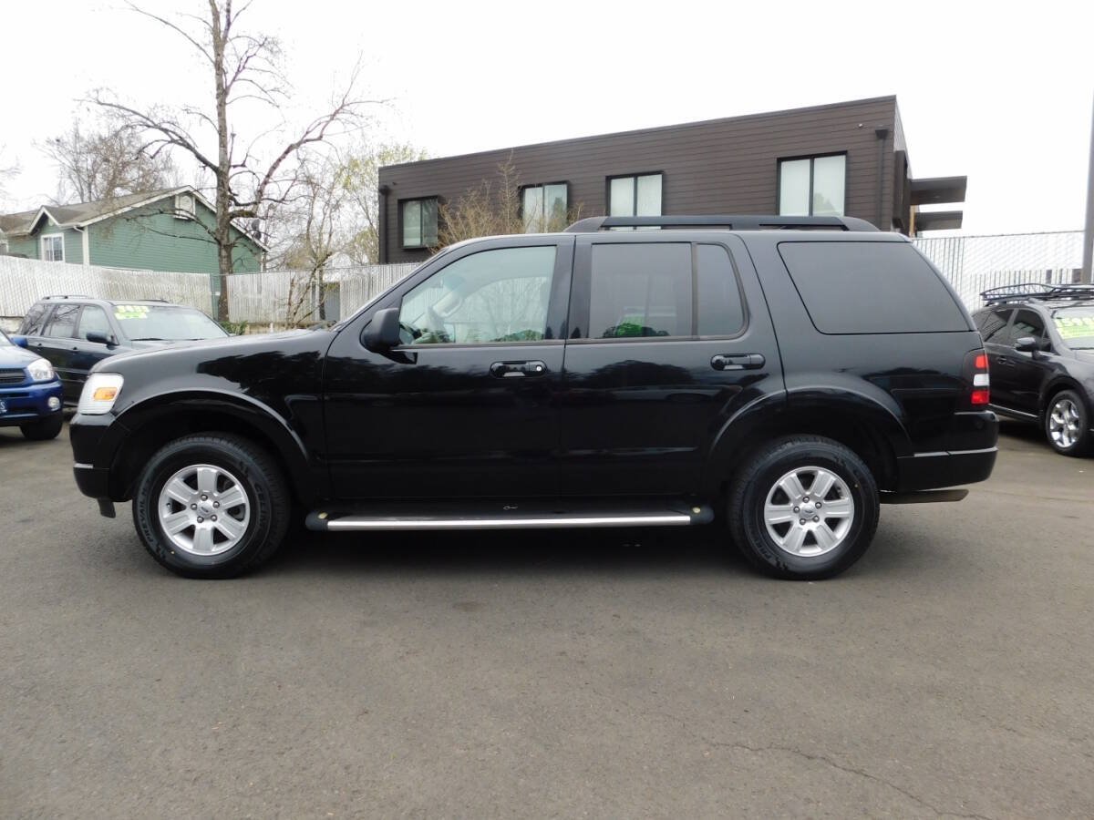 Used 2010 Ford Explorer XLT AWD/4WD image 22