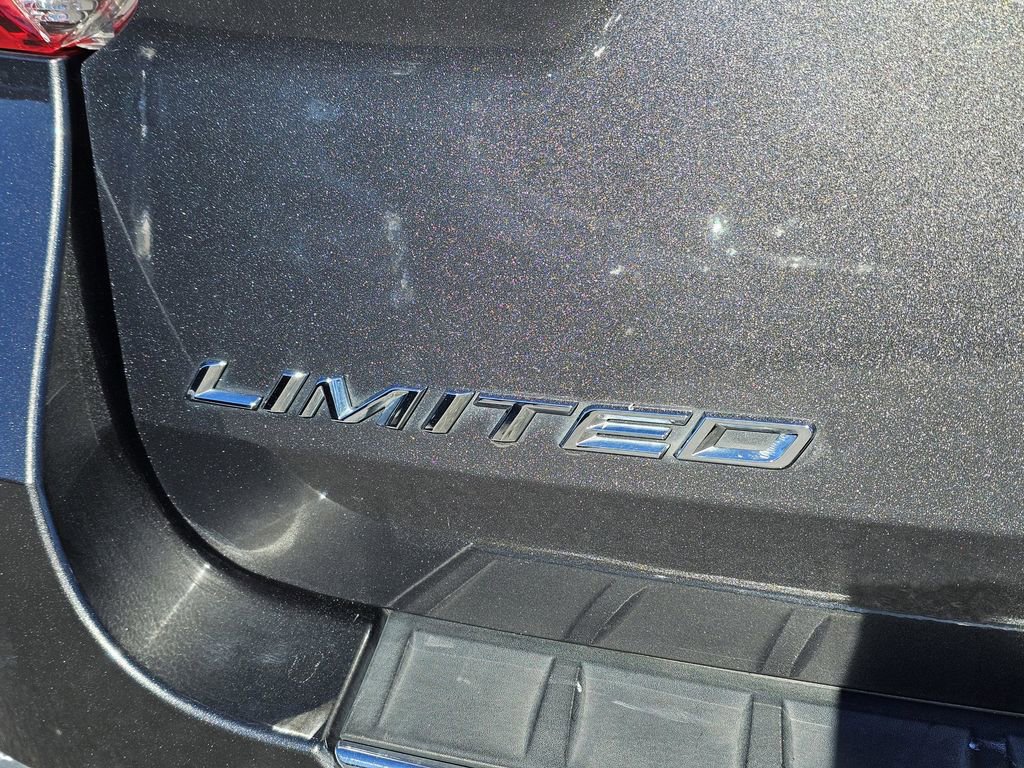 Used 2020 Ford Explorer Limited w/ Class III Trailer Tow Package image 9