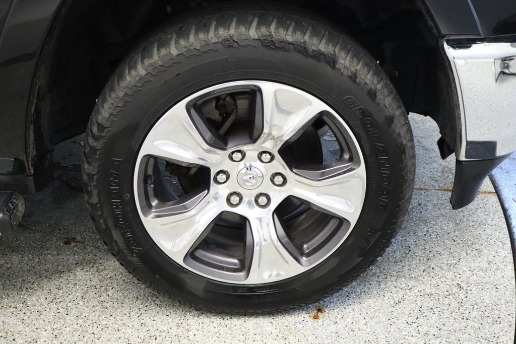Used 2022 RAM 1500 Laramie AWD/4WD image 14