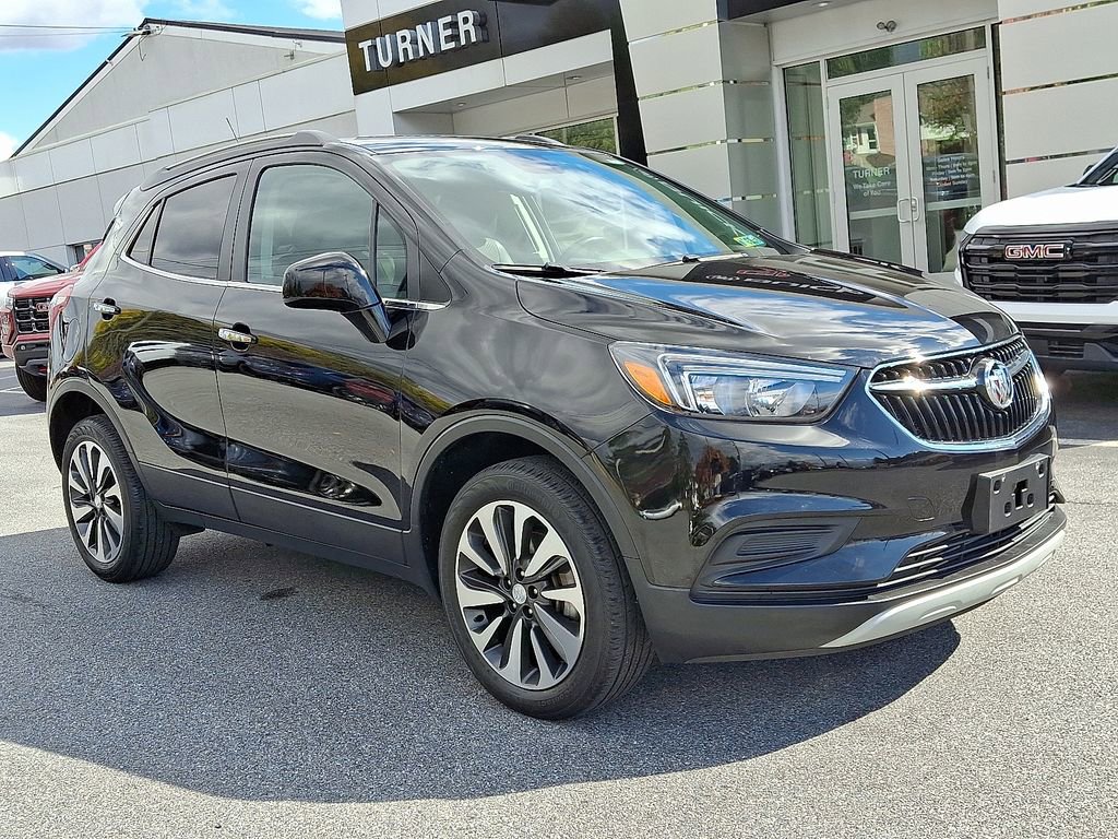 Used 2022 Buick Encore Preferred image 1