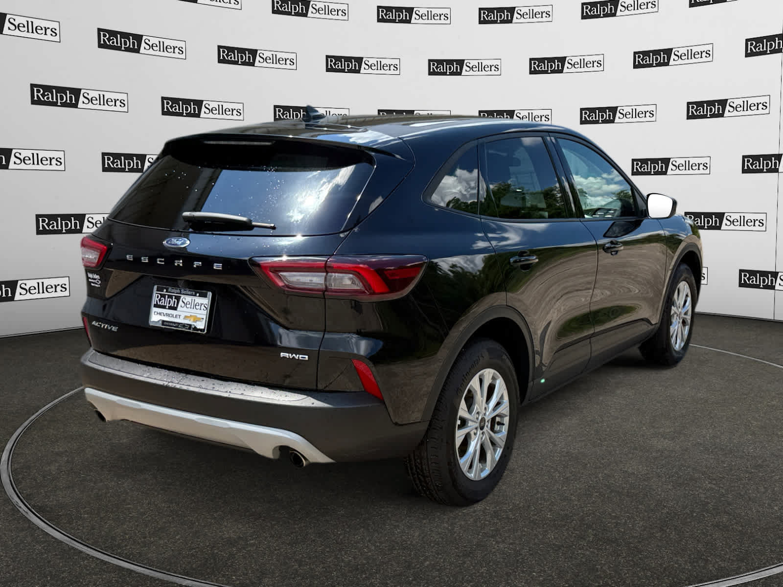 Used 2025 Ford Escape Active AWD/4WD image 6