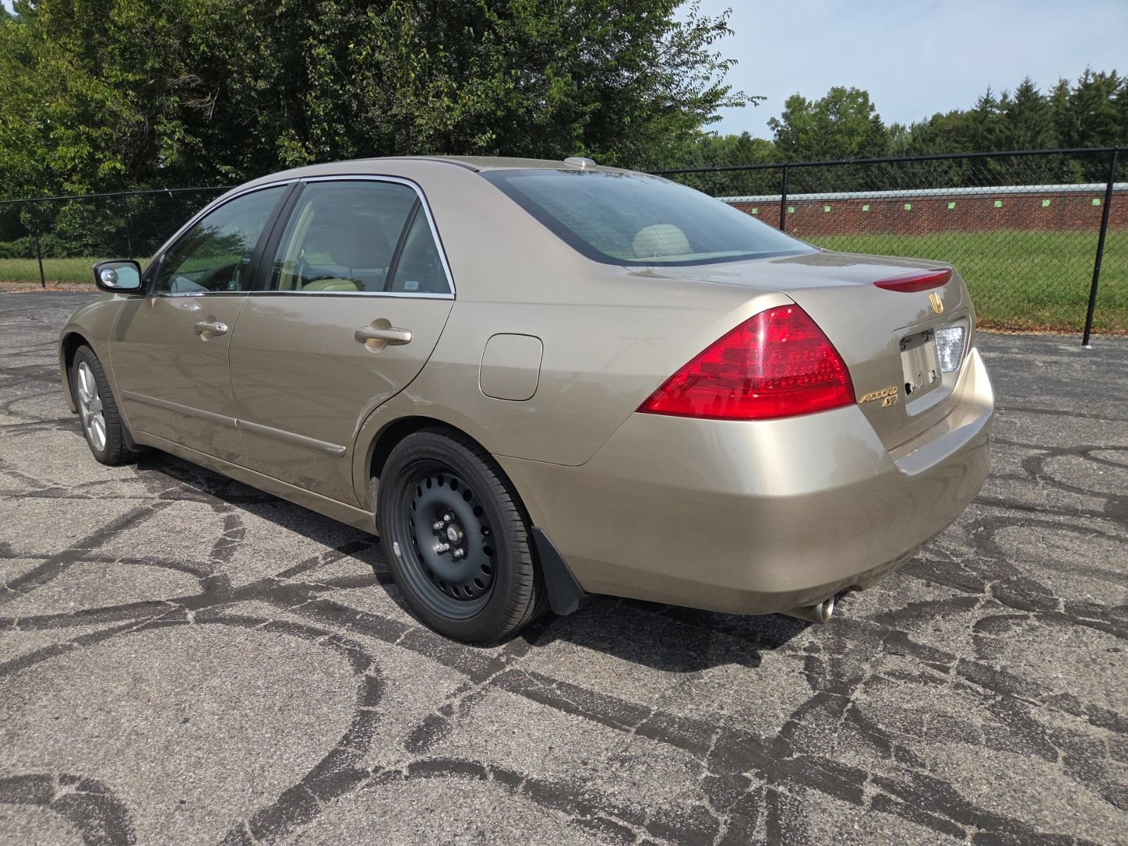 Used 2007 Honda Accord EX-L image 10