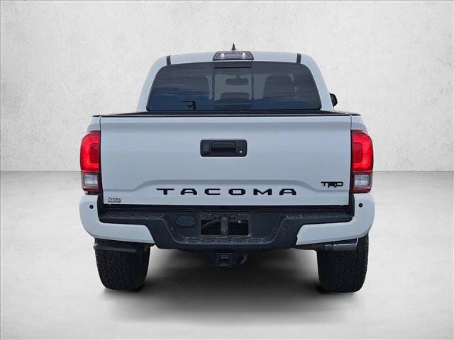 Used 2017 Toyota Tacoma TRD Off-Road AWD/4WD image 6