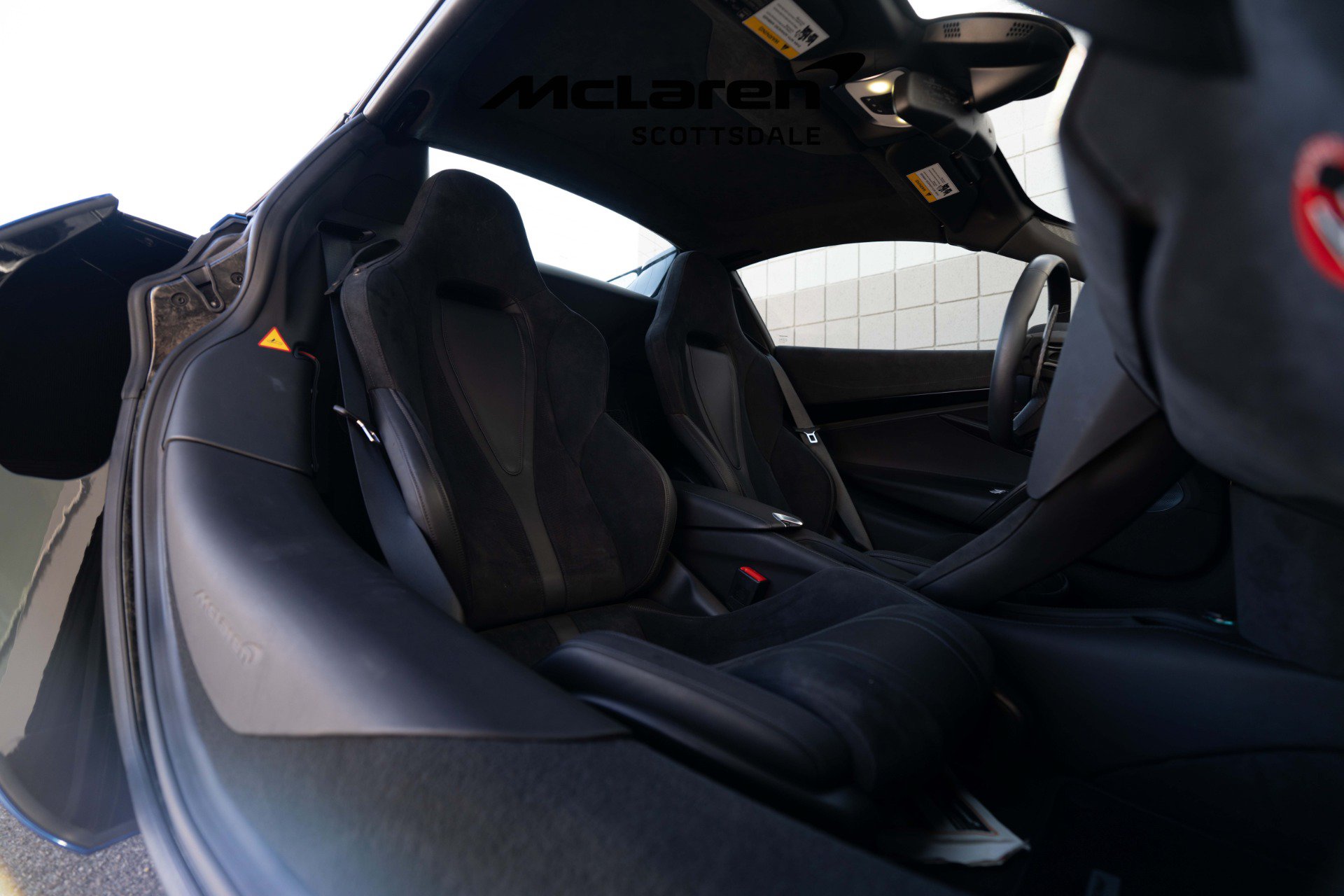 Used 2022 McLaren 720S Luxury RWD image 12