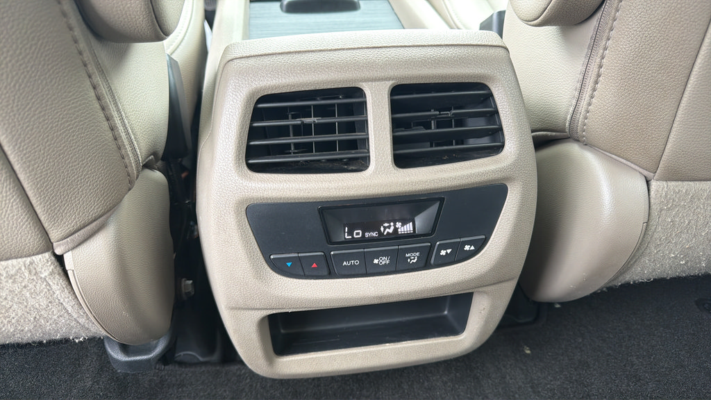 Used 2016 Honda Pilot EX-L image 18