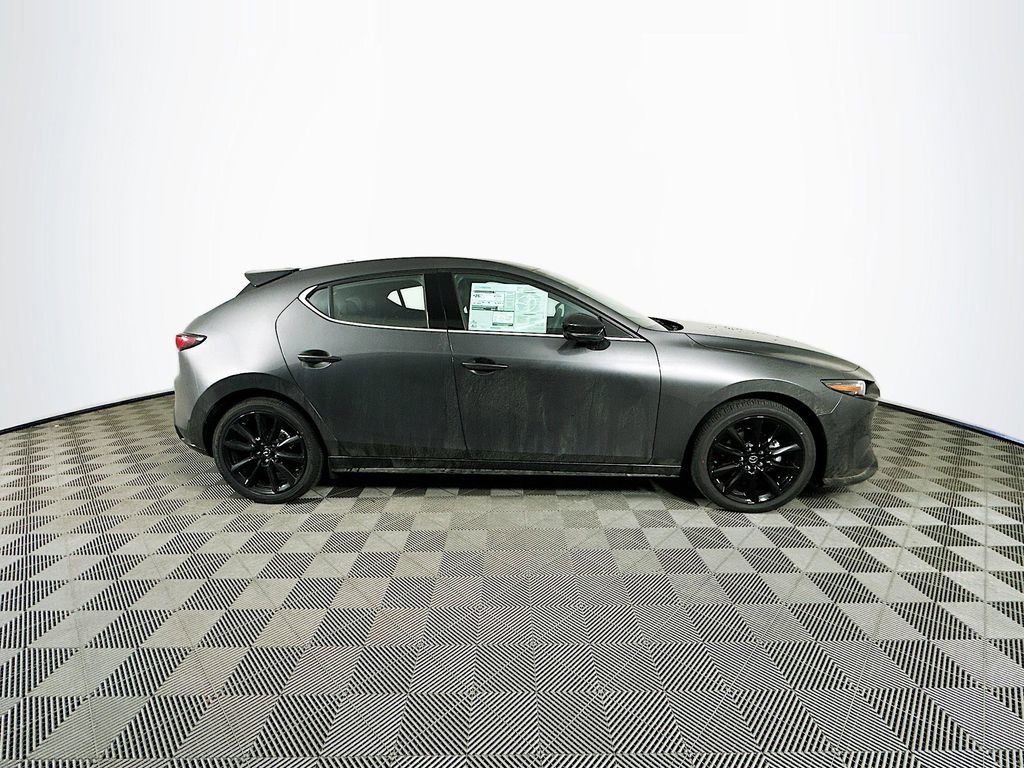 New 2026 MAZDA MAZDA3 Hatchback w/Premium Plus Pkg image 10