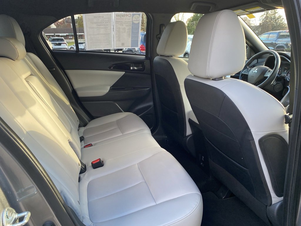 Used 2023 Mitsubishi Eclipse Cross SEL image 14