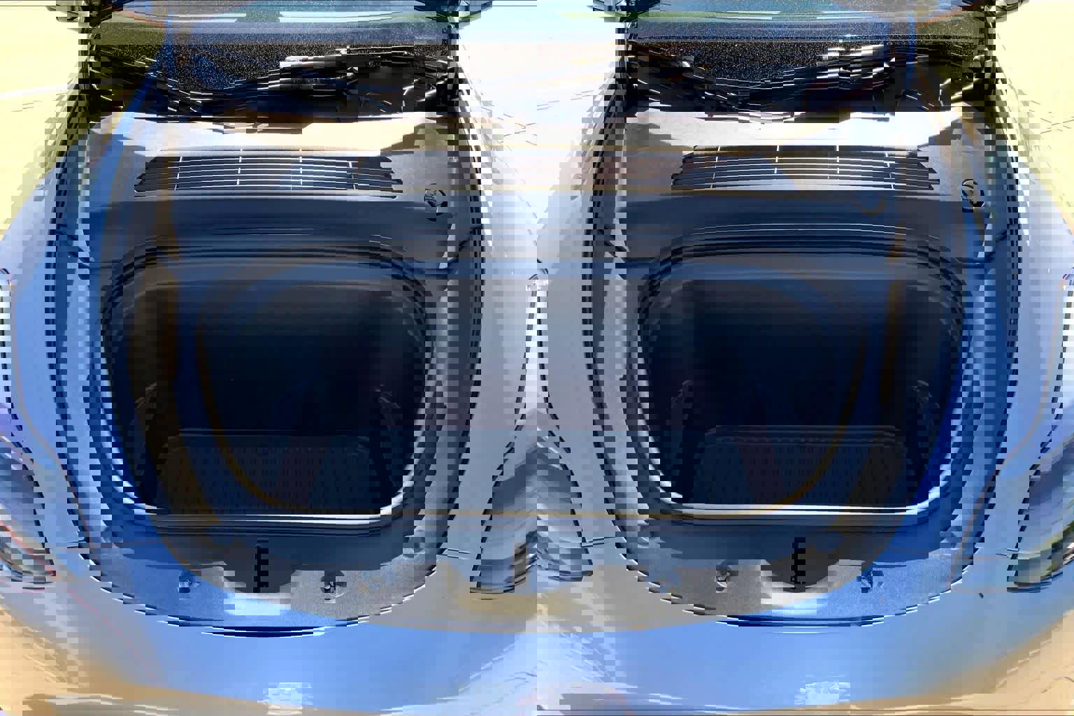 Used 2024 Tesla Model Y Long Range image 29