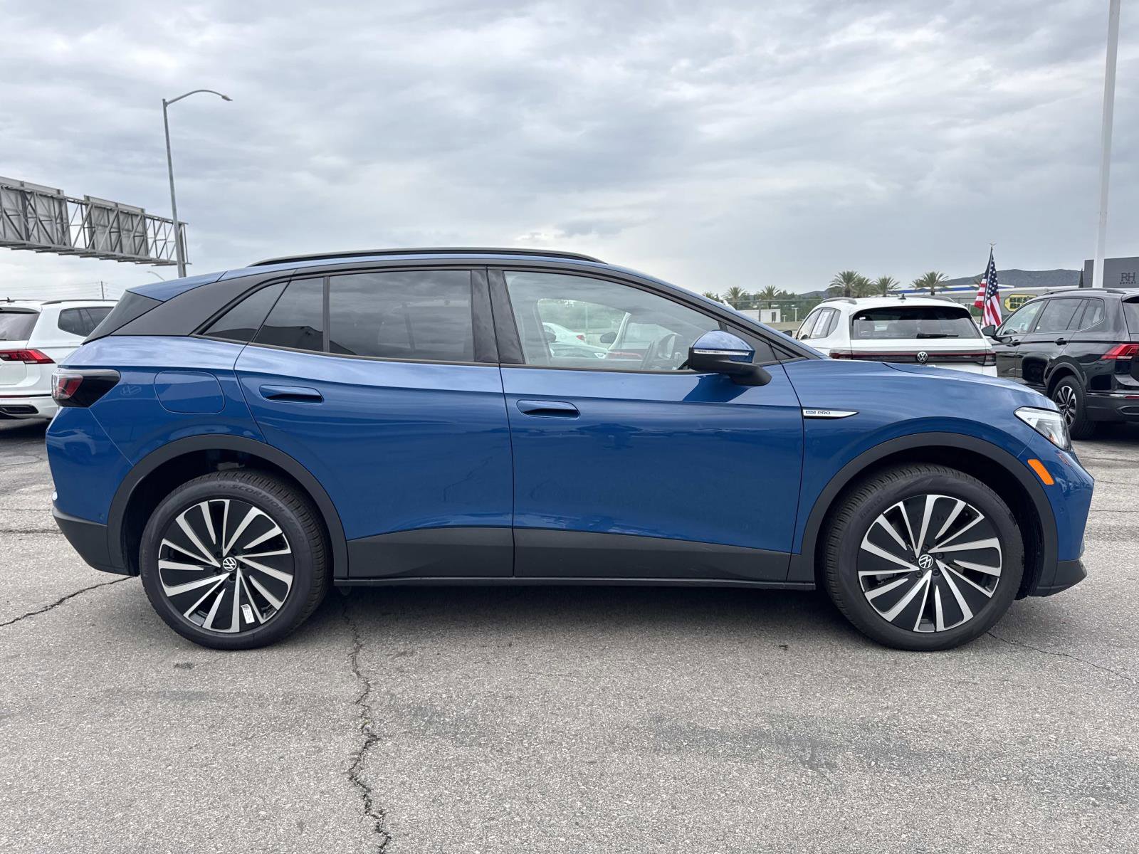 New 2025 Volkswagen ID.4 Pro image 6