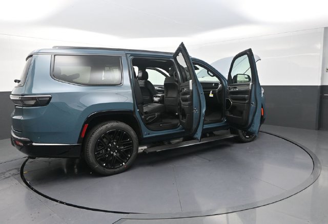New 2026 Jeep Grand Wagoneer Limited AWD/4WD image 35