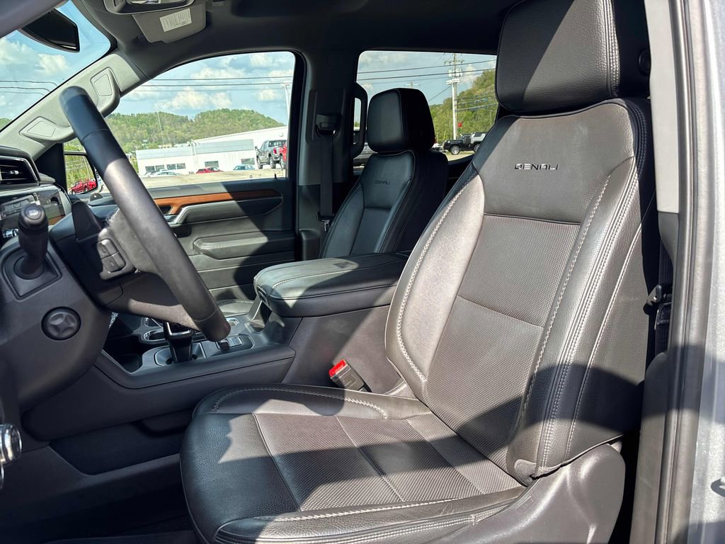 Used 2023 GMC Sierra 1500 Denali AWD/4WD image 12