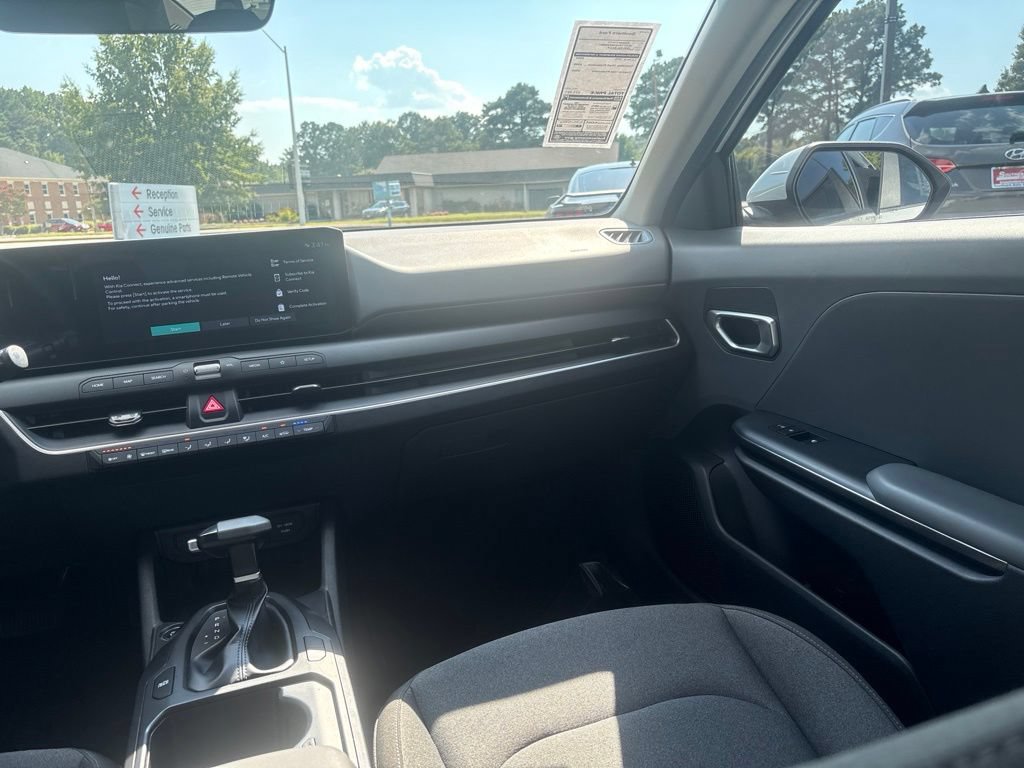 Used 2025 Kia K4 FWD image 21