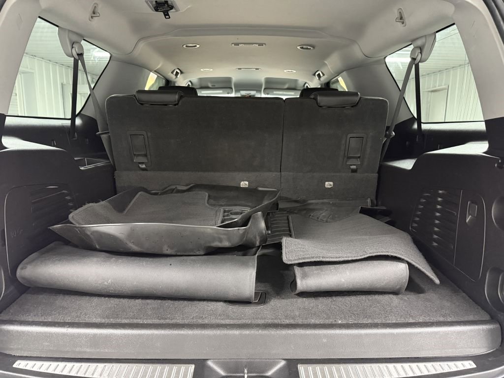 Used 2018 Chevrolet Suburban LT image 32