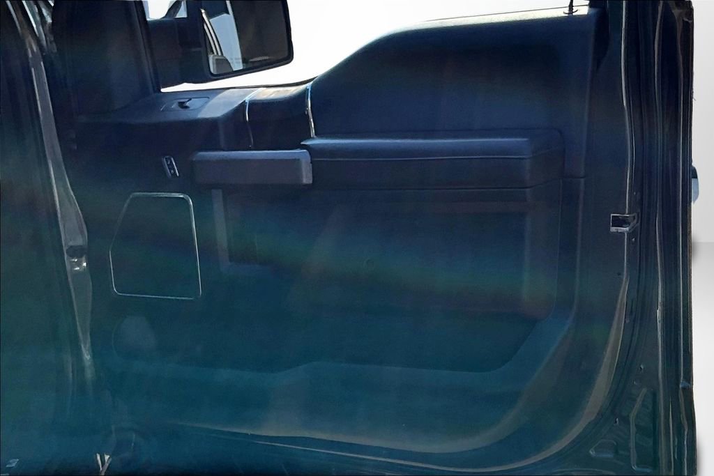 Used 2018 Ford F150 Platinum w/ Technology Package image 27