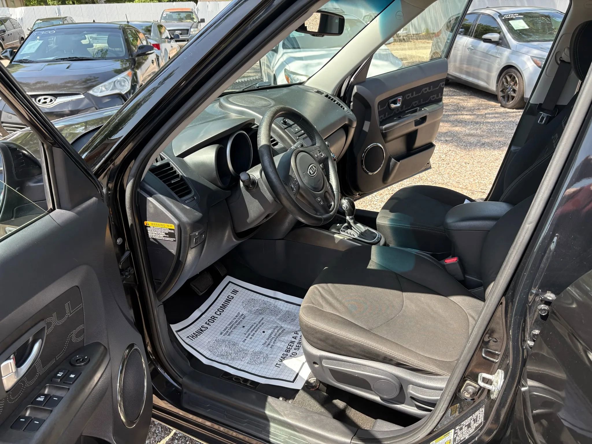 Used 2012 Kia Soul + image 9